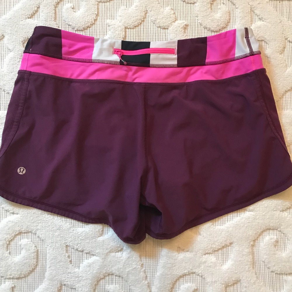 Lululemon 4 in shorts